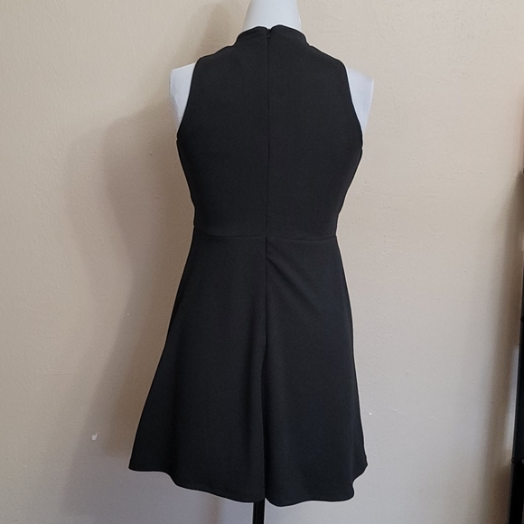 🆕️ Little Black Dress - Picture 5 of 8
